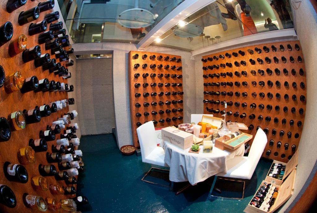 Locanda Ristorante 7 Mari 포르토 비로 외부 사진